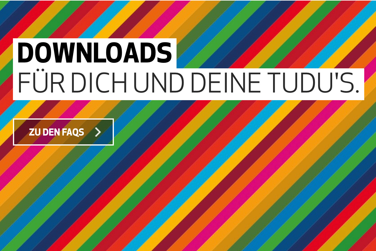 Text „Downloads für Dich und Deine TuDu´s“ auf diagonal in den 17 Logo-Farben gestreiften Grund